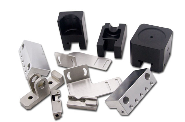 鋁合金加工廠家陽極氧化為何要做前處理?